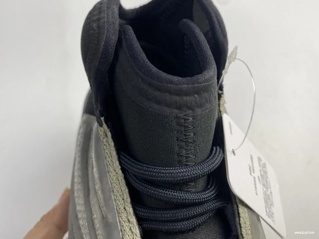 Quantum Barium Adidas Yeezy H68771 0806
